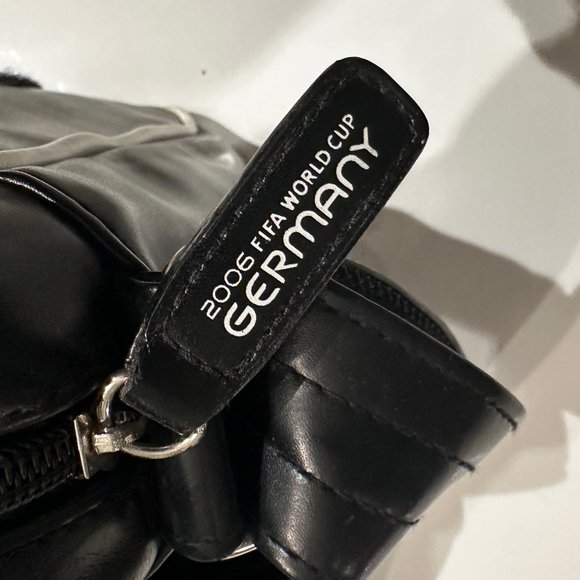 Rare 2006 FIFA World Cup Unisex Courier Bag Never Used Official License - Picture 4 of 14